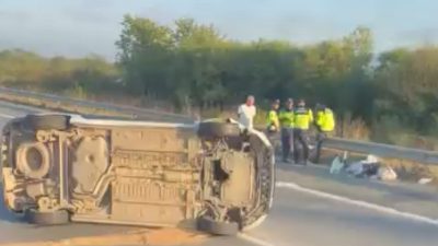 Anadolu Otoyolu Düzce geçişinde devrilen otomobilde 6 kişi yaralandı. Kaza