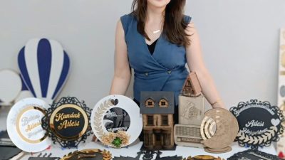 Bilecik’in Bozüyük ilçesinde yaşayan tasarımcı Fahriye Yel isimli kadın, evinin