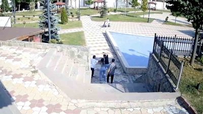 Kastamonu’da mahalle muhtarı, kız arkadaşıyla birlikte parkta uygunsuz hareketlerde bulunduğu