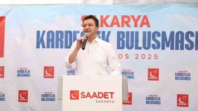 Sakarya’da, partisinin İl Başkanlığı tarafından düzenlenen ‘Kardeşlik Buluşması’ programına katılan