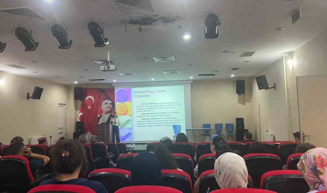 Sağlık elçileri eğitimleri Akçakoca’da devam ediyor DÜZCE(İHA) – Akçakoca İlçe Sağlık Müdürlüğü ekipleri tarafından Gençlik ve