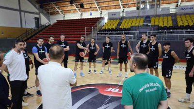 Sakarya’nın basketboldaki tek temsilcisi Büyükşehir Basketbol takımı 2025-2026 sezonu için