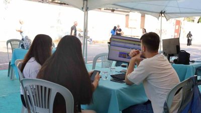 Sakarya Büyükşehir Belediyesi’nin YKS tercih döneminde üniversite hayali kuran gençlere