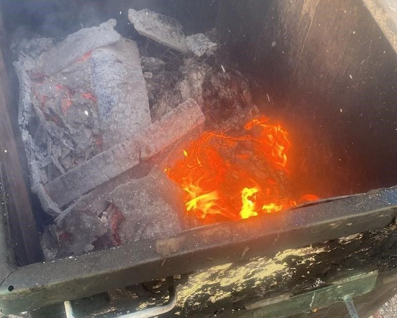 Söğüt Belediye Başkanı Durgut’tan duyarlılık çağrısı Bilecik’in Söğüt ilçesinde bir çöp konteynerinde ateş yakılması sonucu konteyner