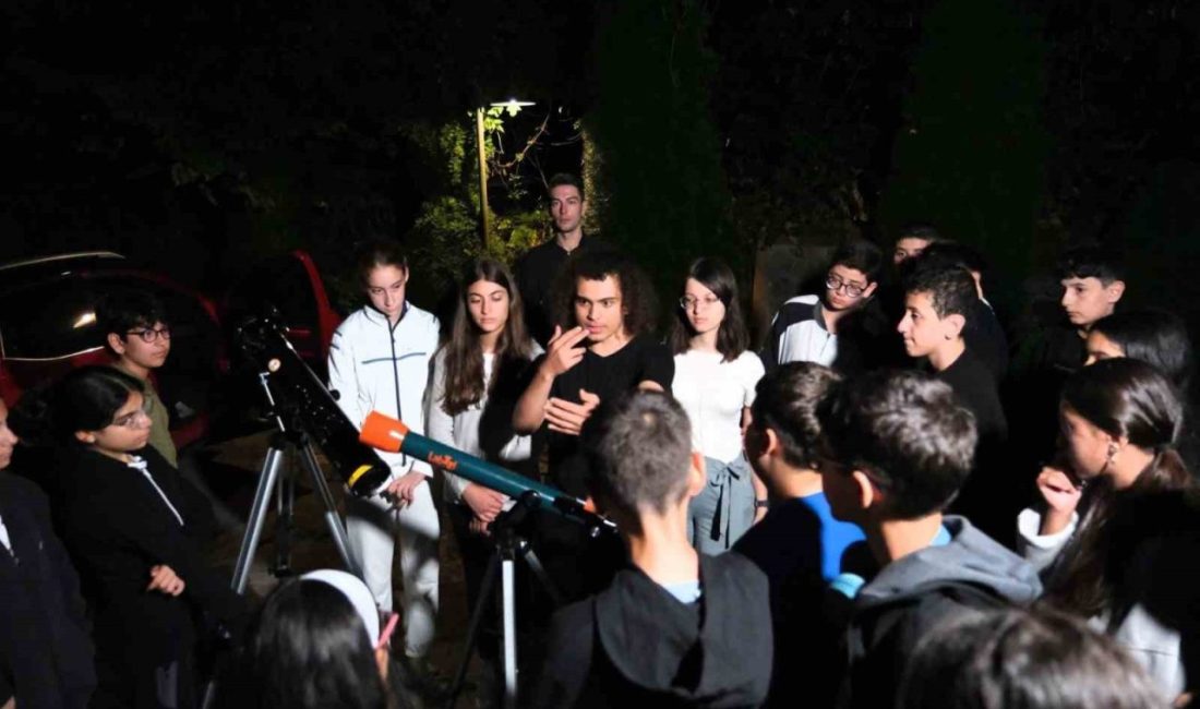 SUBÜ Astronomi Topluluğu üyesi öğrenciler, Gençlik Kampı’nda 20 depremzede genç