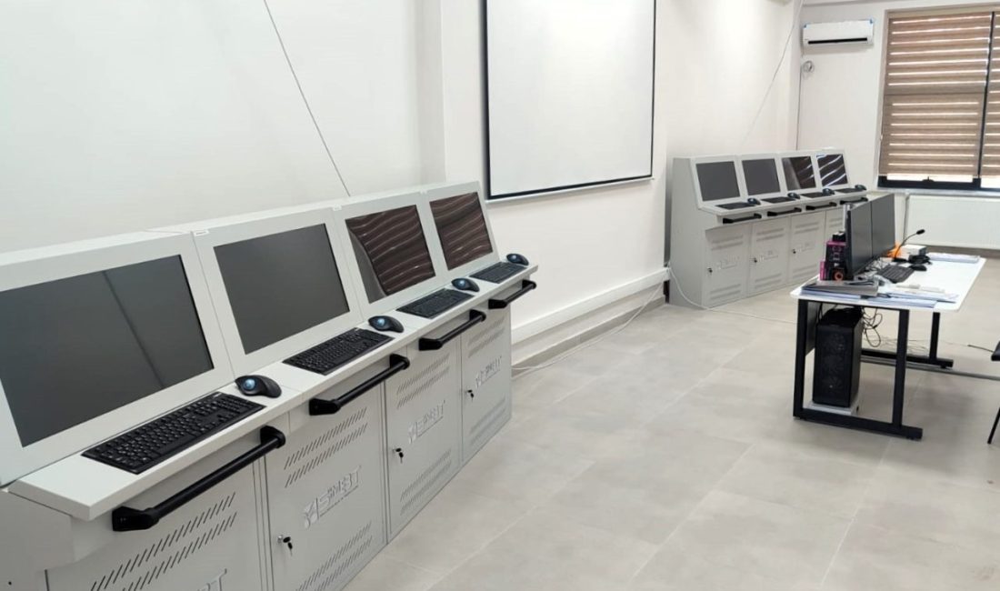 SUBÜ Denizcilik MYO’da yeni açılan Gemi Makineleri İşletmeciliği Programı öğrencilerinin