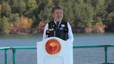Kastamonu’da yapılan Obrucak Barajı’nım açılış töreninde konuşan Tarım ve Orman