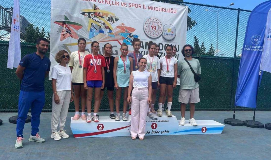 15 Ağustos 2025 tarihleri arasında düzenlenen Analig Tenis Yarı Final