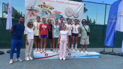 15 Ağustos 2025 tarihleri arasında düzenlenen Analig Tenis Yarı Final