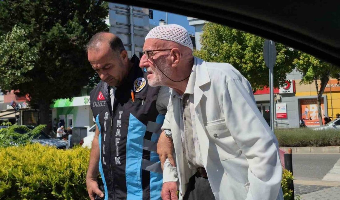 Türk Polisinden yürekleri ısıtan davranış DÜZCE(İHA) – Düzce’de görevli trafik polisi Hüseyin Akyol, valiliğe otomobil