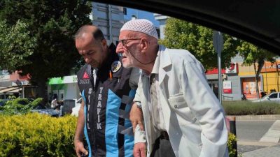 DÜZCE(İHA) – Düzce’de görevli trafik polisi Hüseyin Akyol, valiliğe otomobil