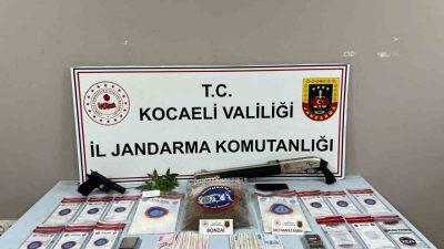 KOCAELİ (İHA) – Kocaeli’nin Gölcük ilçesinde takibe takılmamak için uyuşturucuya