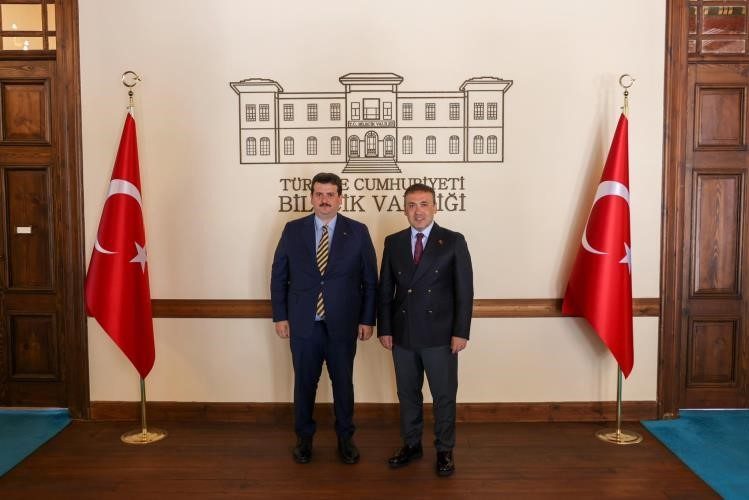 Valilikte emniyet odaklı ziyaret Polis akademisi başkanı Prof. Dr. Murat Balcı Bilecik Valisi Faik