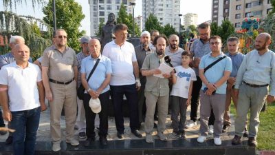 Kastamonu’da bir grup vatandaş İstiklal Yolu Parkı’nda basın açıklamasında bulunarak,