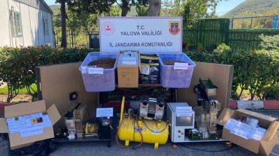 Yalova’da düzenlenen kaçak tütün operasyonunda gözaltına alınan 2 şüpheliden biri