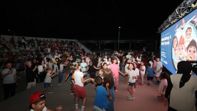 Adapazarı Belediyesi’nin “Yaz Seninle Güzel” sloganıyla sürdürdüğü yaz etkinlikleri çerçevesinde