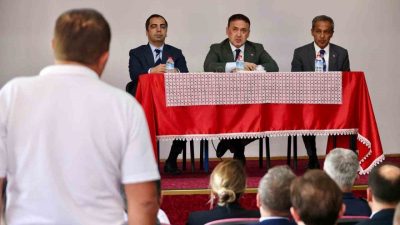 Bilecik’in Yenipazar ilçesinde, köy ve mahalle muhtarlarının katılımıyla toplantı düzenlendi.