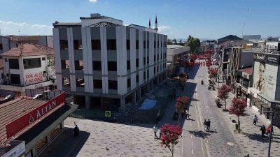 Düzce’de 1999 depremlerinden sonra yıkılan ve yıllardır atıl kalan Basmacılar