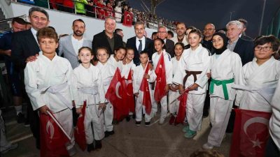 Sakarya Büyükşehir Belediyesi, kentteki amatör spor kulüplerine 18 milyon TL