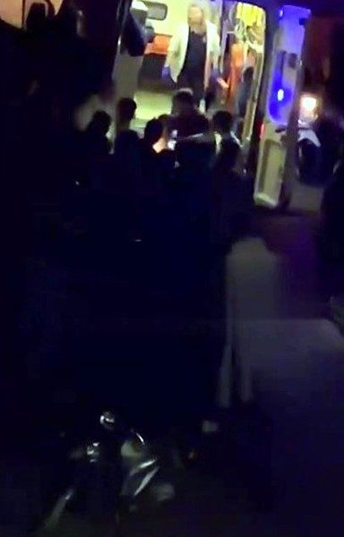 Baldız, eniştesini kolundan ve kalçasından bıçaklayarak yaraladı Sakarya’nın Pamukova ilçesinde baldız, boşanma aşamasındaki eniştesini kolundan ve kalçasından