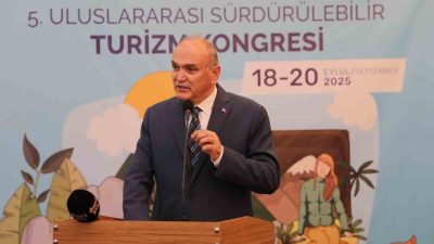 Düzce Belediye Başkanı Dr. Faruk Özlü, Akçakoca Saklıkoy Otel’de düzenlenen