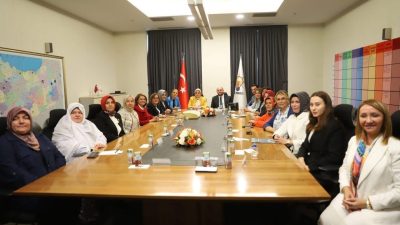 Pazaryeri Belediye Başkanı Zekiye Tekin, AK Parti Genel Merkez Kadın