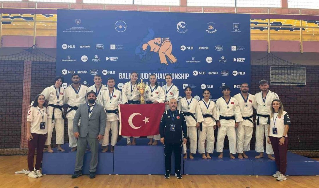 Bilecikli Judocu Sümeyye Deniz, Balkan Şampiyonası’nda gümüş madalya kazandı Bilecikli Judocu Sümeyye Deniz, Balkan Şampiyonası’nda takımıyla ikinci oldu. Kosova’nın