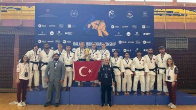 Bilecikli Judocu Sümeyye Deniz, Balkan Şampiyonası’nda takımıyla ikinci oldu. Kosova’nın