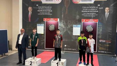 Ankara’da yapılan Şehit Eren Bülbül Türkiye Dart Şampiyonası sıralama turnuvaları