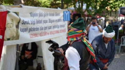 Bilecik’te düzenlenen Ahilik Haftası kutlamalarında konuşan Vali Faik Oktay Sözer,