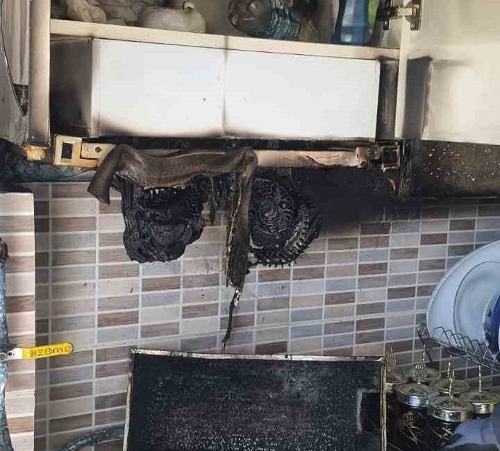 Bilecik’te bir evde aspiratör prizinden çıkan yangın sonrası bir kişi