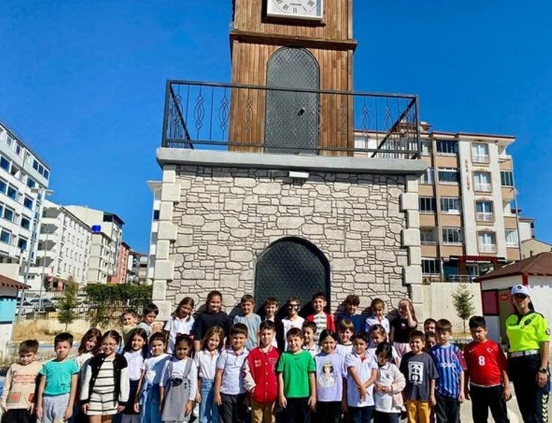 Bilecik Trafik Tescil ve Denetleme Şube Müdürlüğü, Atatürk İlkokulu öğrencilerine