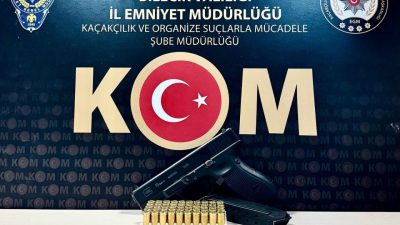 Bilecik’te polis ekiplerince düzenlenen operasyonda ruhsatsız tabanca ve mermi ele