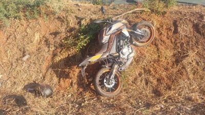 Bilecik’te seyir halinde aracının direksiyon hakimiyetini kaybeden motosiklet sürücüsü, yaşanan