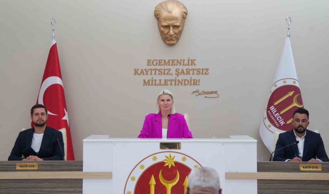 Bilecik Belediye Meclisi toplantısında, birçok konunun yanı sıra özel halk