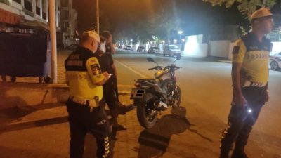 Bilecik’in Osmaneli İlçe Emniyet Müdürlüğü Trafik Ekipleri, ilçe genelinde sürücülerin