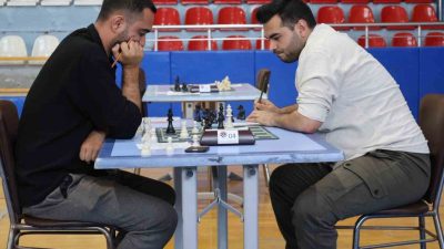 Bilecik Atatürk Spor Salonu’nda düzenlenen Zafer Bayramı Satranç Turnuvası tamamlandı.