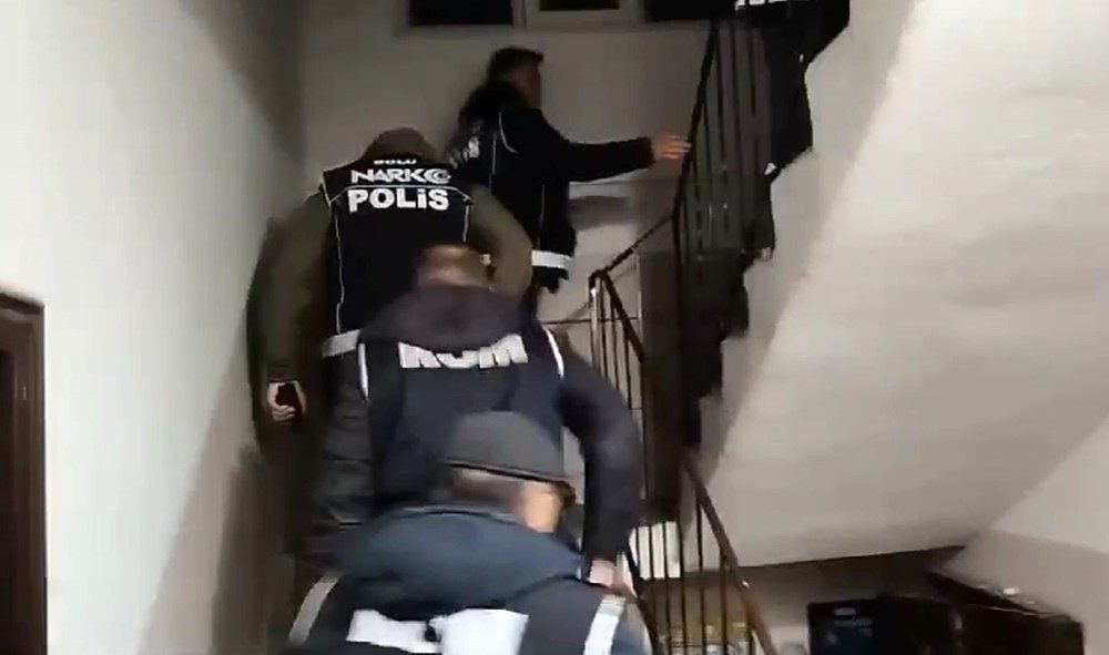Bolu’da 22-28 Eylül tarihlerinde göçmen kaçakçılığıyla mücadele kapsamında düzenlenen operasyonlarda