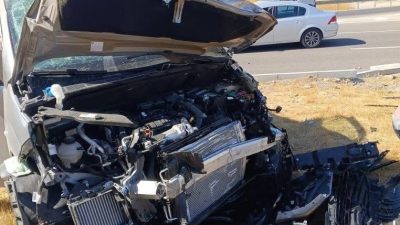 D-100 kara yolunun Bolu geçişinde otomobil ile hafif ticari aracın