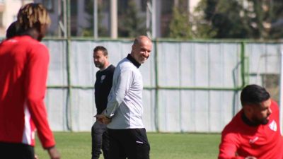 Trendyol 1. Lig ekiplerinden Boluspor Teknik Direktörü Mustafa Er, “Cuma