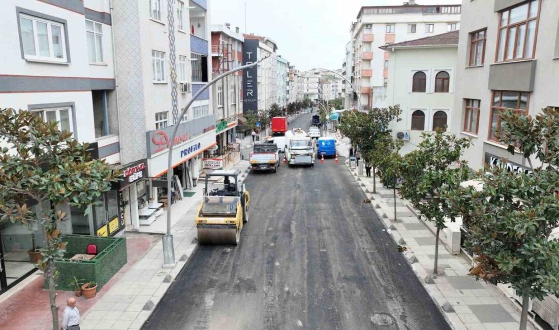 Kocaeli Büyükşehir Belediyesi Yol ve Bakım Dairesi Başkanlığı ekipleri, Çayırova’nın