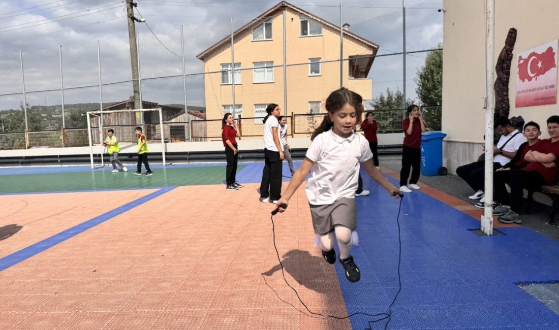 Kocaeli Büyükşehir Belediyesi’nin 178 okulun katılımıyla gerçekleştirdiği “Okullar Arası Atık