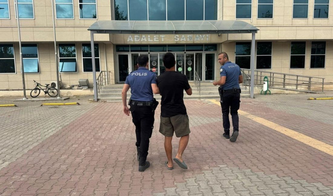 Sakarya’nın Karasu ilçesinde boğulma tehlikesi geçiren ve cankurtaranlar tarafından kurtarılan