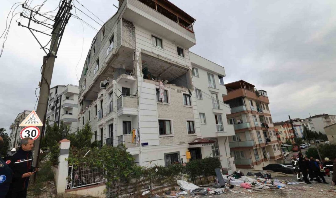 Doğalgaz patlamasının yaraları sarılıyor Kocaeli’nin Gebze ilçesinde geçtiğimiz sene meydana gelen patlamada hasar alan