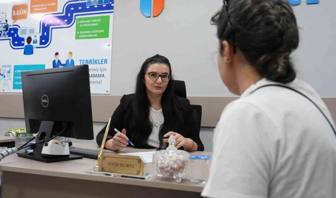 Düzce’de 8 bin kişi kendilerine uygun işlere yönlendirildi Düzce Belediye Başkanı Dr. Faruk Özlü’nün girişimleriyle kurumların iş birliğinde
