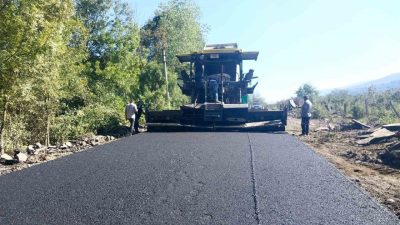 DÜZCE (İHA) – Düzce’de köylerin ulaşım konforunun arttırılması için ekiplerin