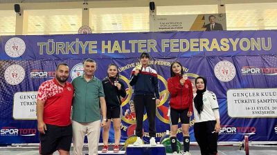 DÜZCE(İHA) – Halter Gençler Kulüpler Türkiye Şampiyonası’nda Düzce’yi temsil eden