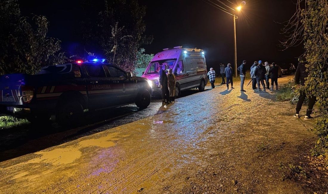 Sakarya’nın Karasu ilçesinde gece saatlerinde nehir kenarında telefonu ve ayakkabısı