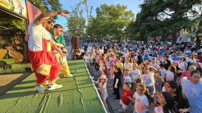 Gölcük Belediyesi, yeni eğitim öğretim yılı öncesinde öğrenciler için “Okula