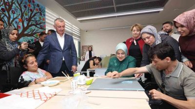 AK Parti Genel Merkez Kadın Kolları Başkanı Tuğba Işık Ercan,